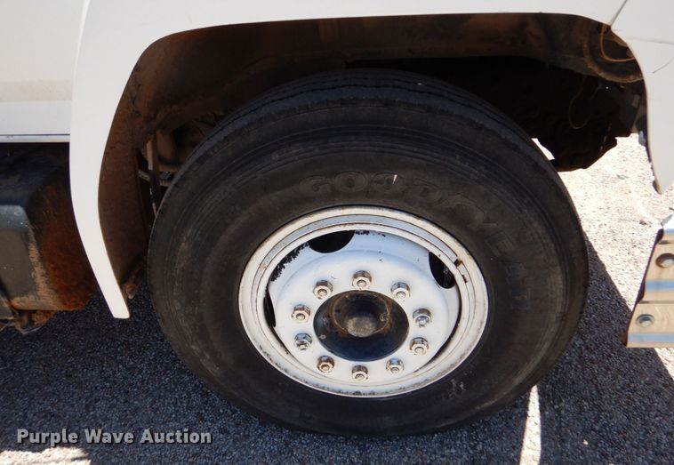 image for item DO1458 1986 Ford F800  dump truck