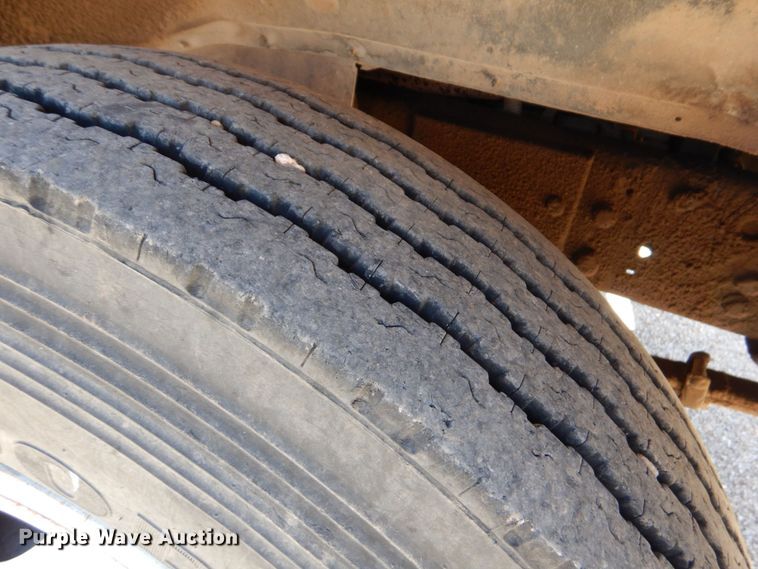 image for item DO1458 1986 Ford F800  dump truck