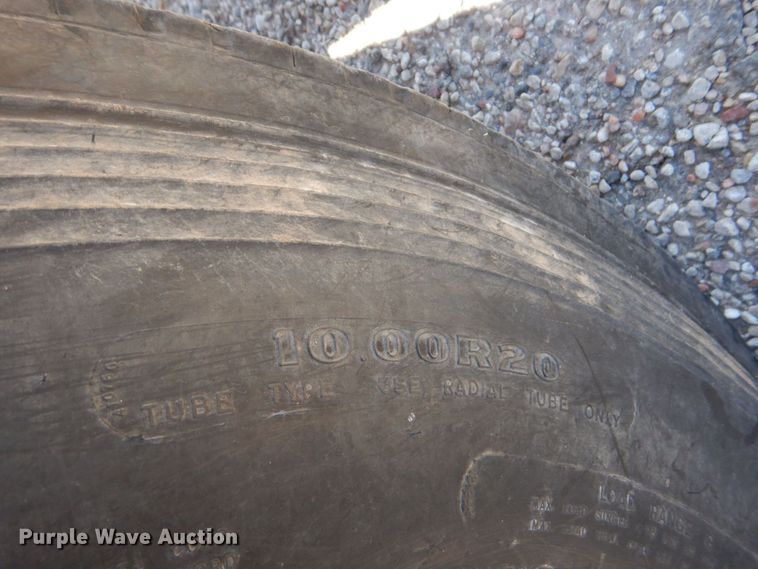 image for item DO1458 1986 Ford F800  dump truck