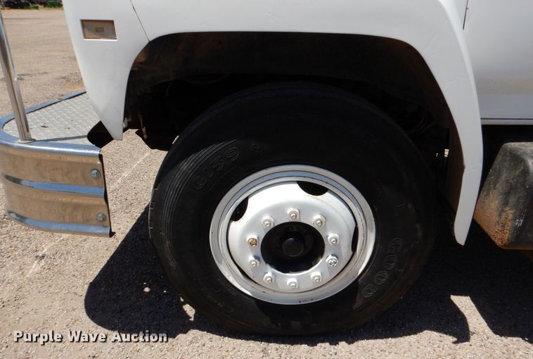 image for item DO1458 1986 Ford F800  dump truck