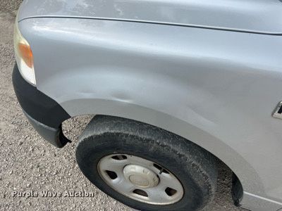 image for item DO2192 2005 Ford F150 XL  pickup truck