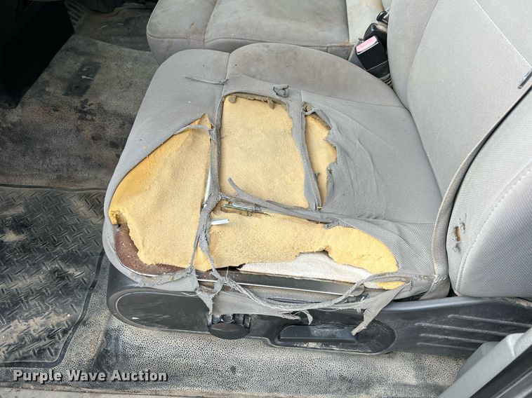 image for item DO2192 2005 Ford F150 XL  pickup truck