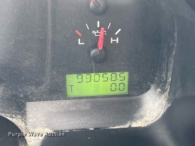 image for item DO2192 2005 Ford F150 XL  pickup truck