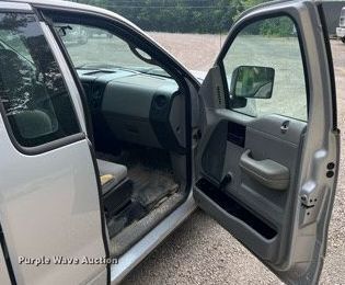 image for item DO2192 2005 Ford F150 XL  pickup truck