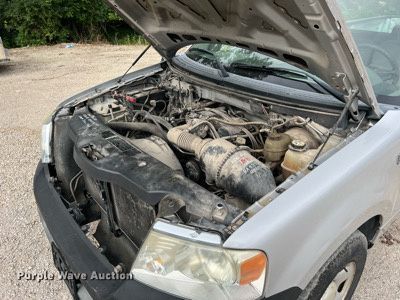 image for item DO2192 2005 Ford F150 XL  pickup truck