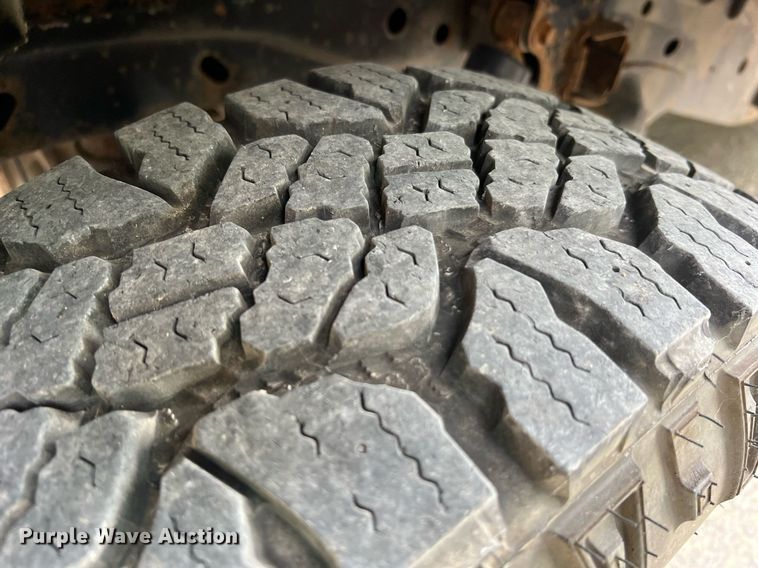 image for item DO2192 2005 Ford F150 XL  pickup truck