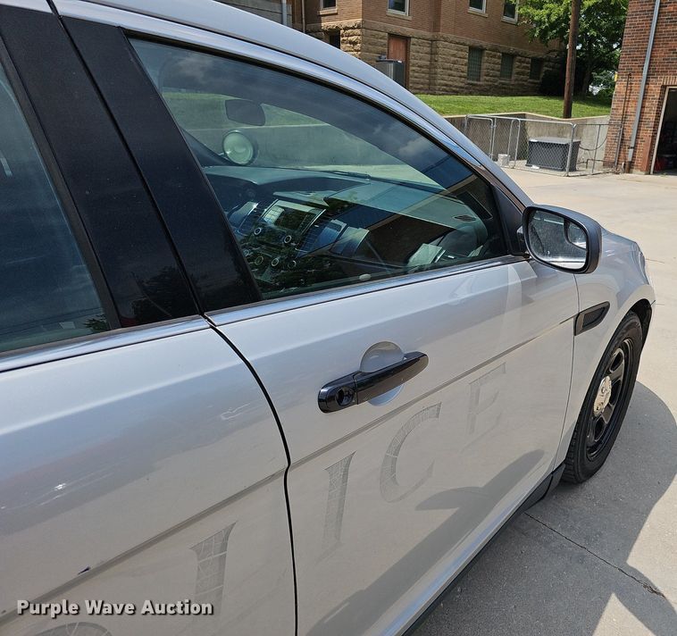 image for item DO2809 2015 Ford Taurus Police Interceptor