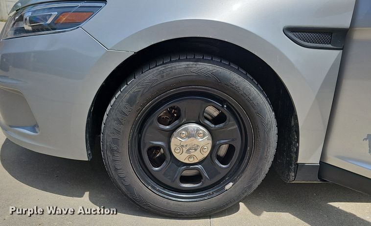 image for item DO2809 2015 Ford Taurus Police Interceptor