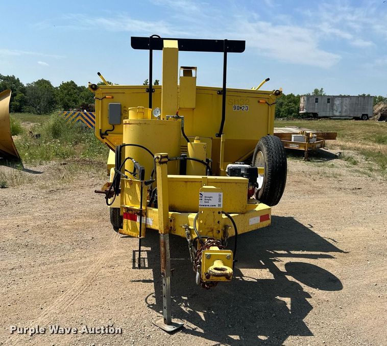 image for item DO5137 2011 Falcon  bituminous mix trailer