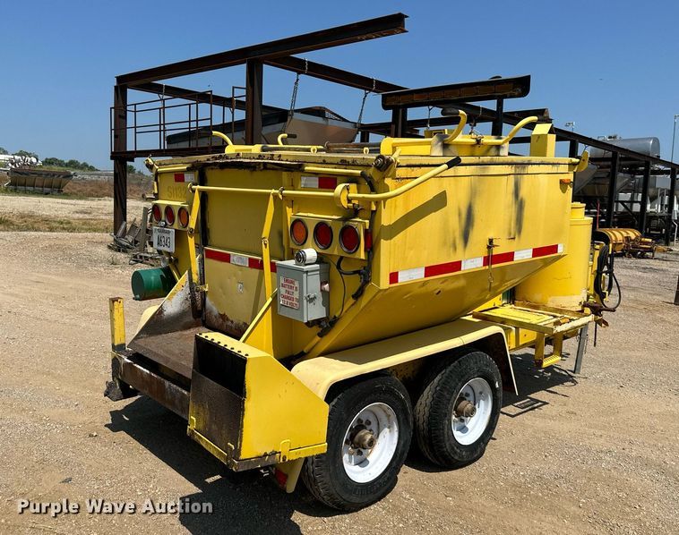 image for item DO5137 2011 Falcon  bituminous mix trailer