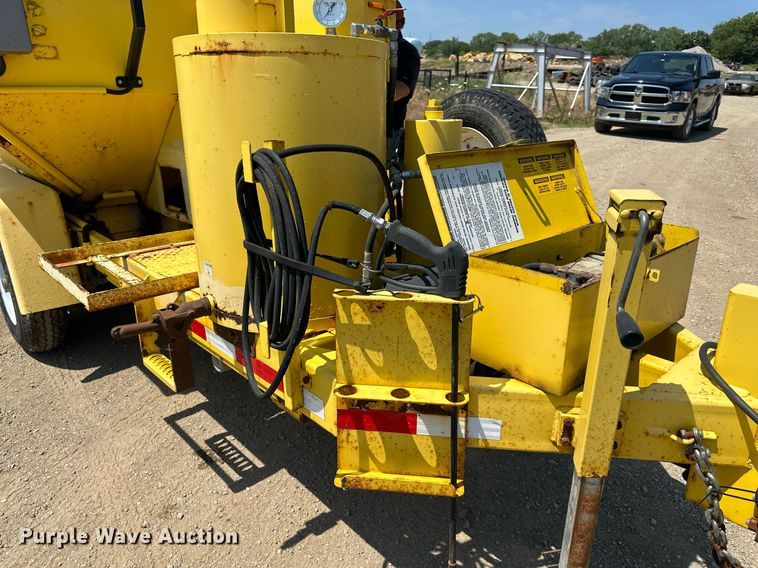 image for item DO5137 2011 Falcon  bituminous mix trailer