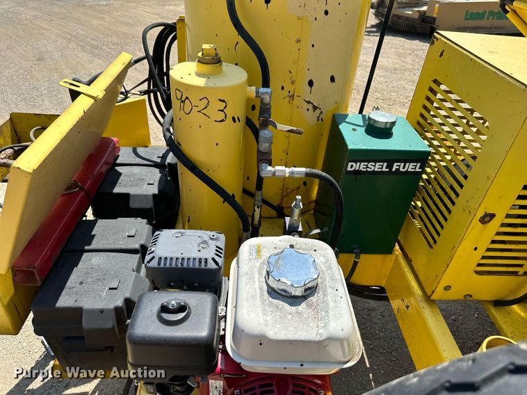 image for item DO5137 2011 Falcon  bituminous mix trailer