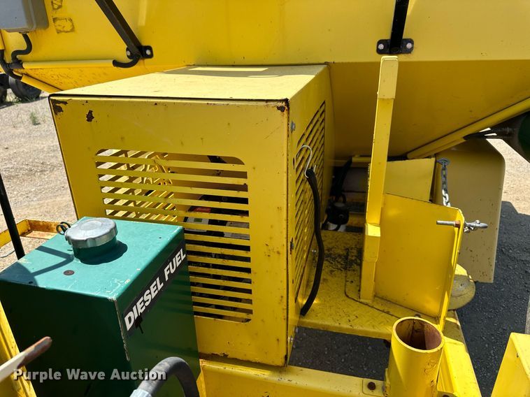 image for item DO5137 2011 Falcon  bituminous mix trailer