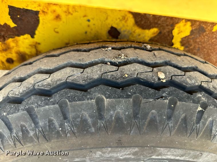 image for item DO5137 2011 Falcon  bituminous mix trailer