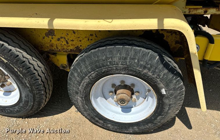 image for item DO5137 2011 Falcon  bituminous mix trailer