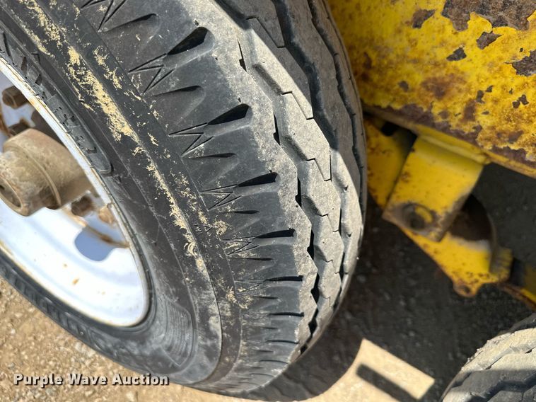 image for item DO5137 2011 Falcon  bituminous mix trailer