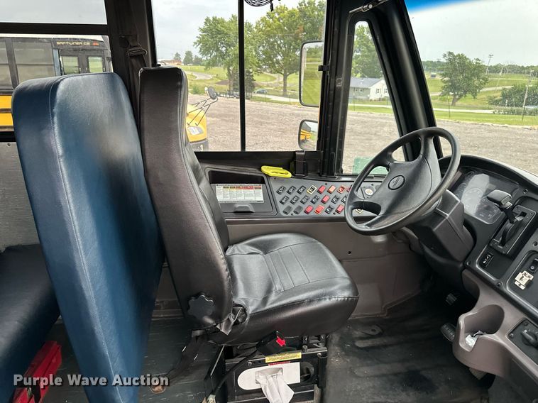 image for item DO5138 2009 Thomas  school bus