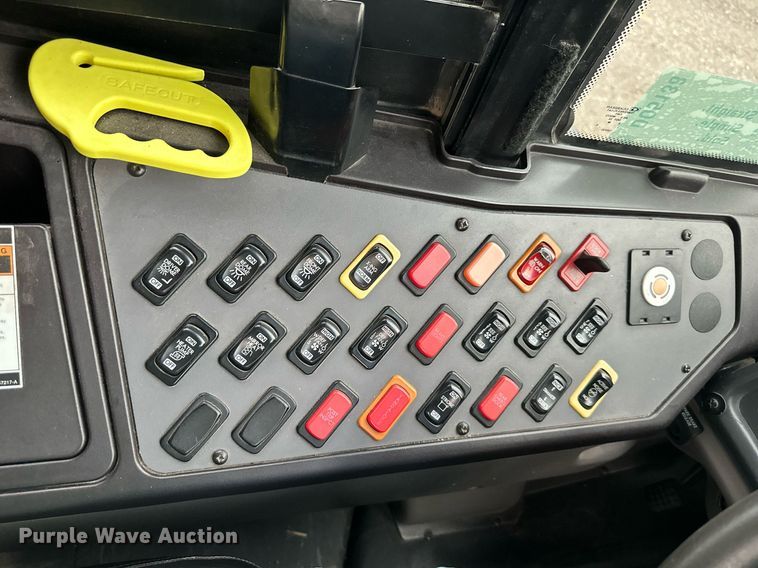 image for item DO5138 2009 Thomas  school bus