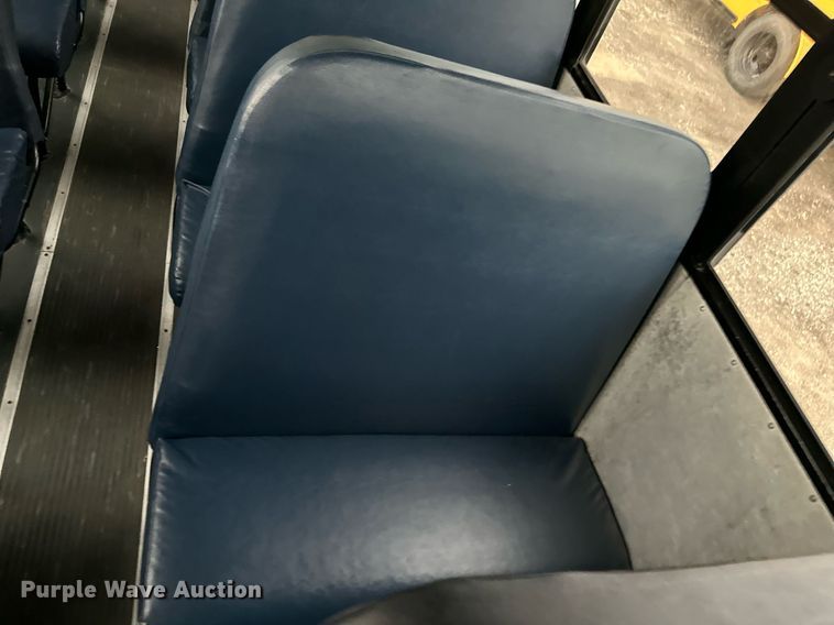 image for item DO5138 2009 Thomas  school bus