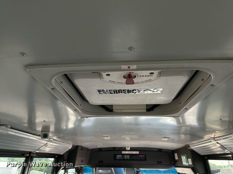 image for item DO5138 2009 Thomas  school bus