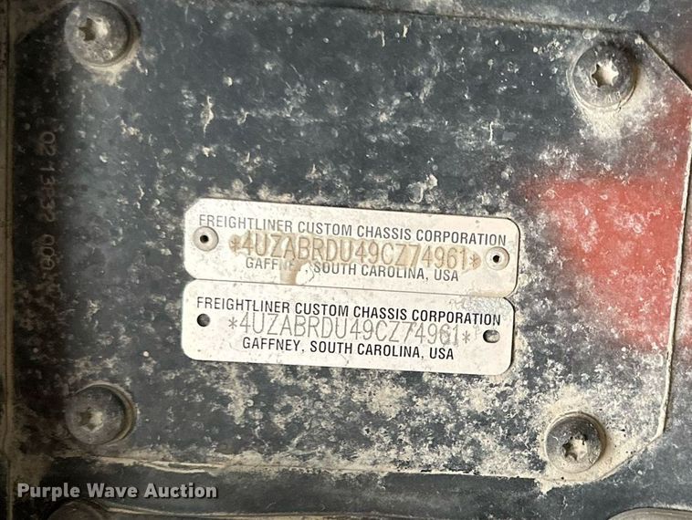 image for item DO5138 2009 Thomas  school bus