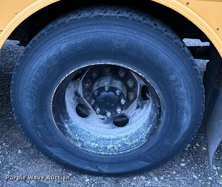 image for item DO5138 2009 Thomas  school bus