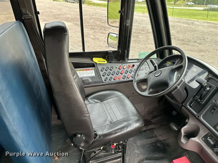 image for item DO5139 2009 Thomas  school bus