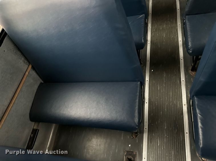 image for item DO5139 2009 Thomas  school bus