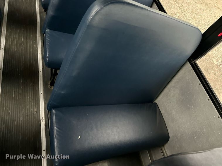 image for item DO5139 2009 Thomas  school bus