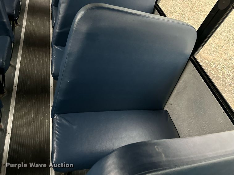 image for item DO5139 2009 Thomas  school bus