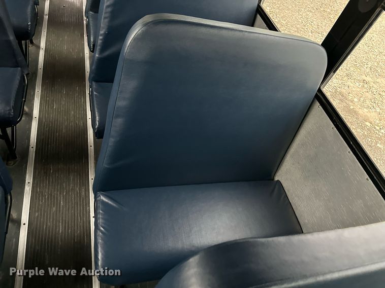 image for item DO5139 2009 Thomas  school bus