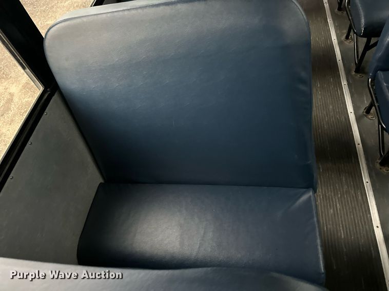 image for item DO5139 2009 Thomas  school bus