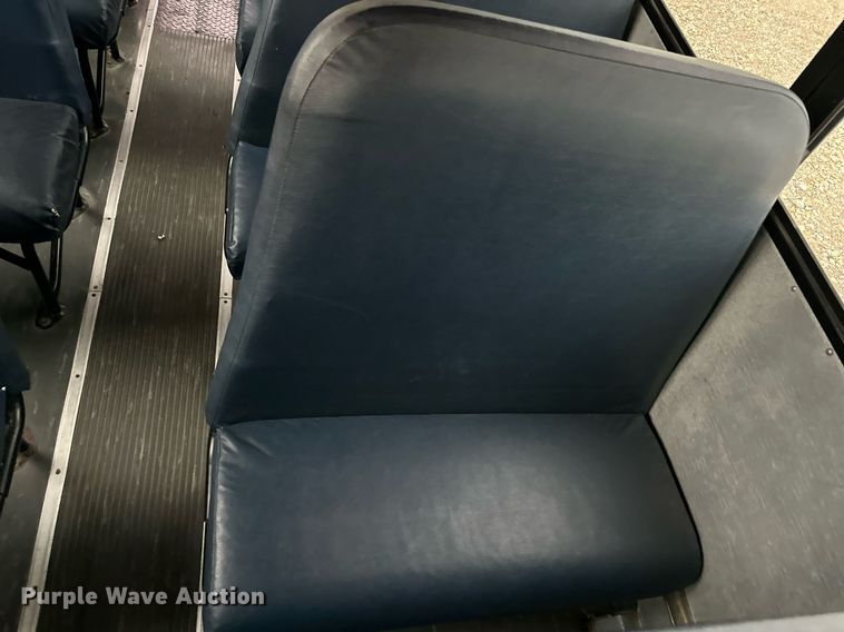 image for item DO5139 2009 Thomas  school bus