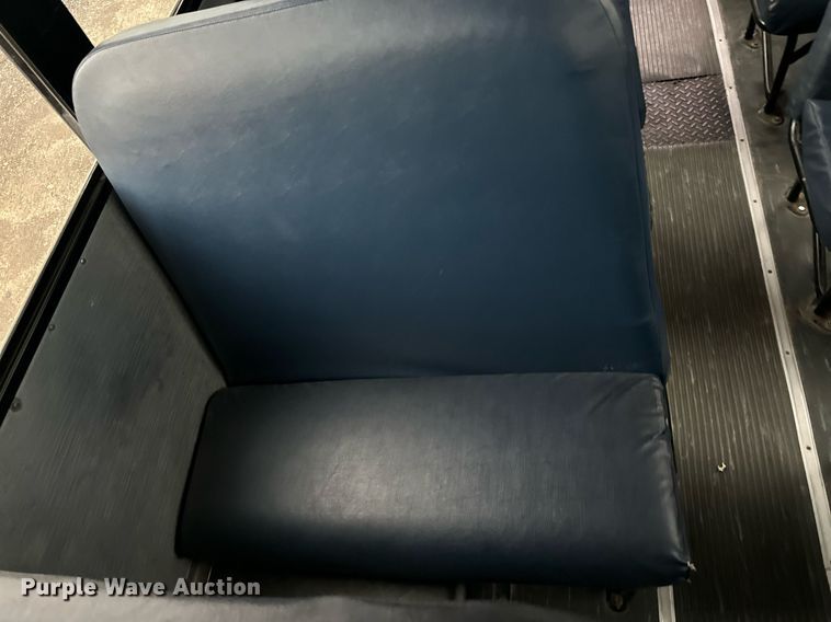 image for item DO5139 2009 Thomas  school bus