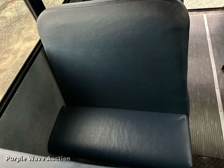 image for item DO5139 2009 Thomas  school bus