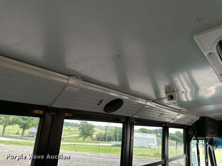 image for item DO5139 2009 Thomas  school bus