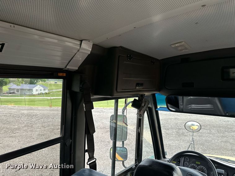 image for item DO5139 2009 Thomas  school bus