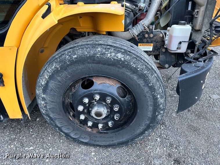 image for item DO5139 2009 Thomas  school bus