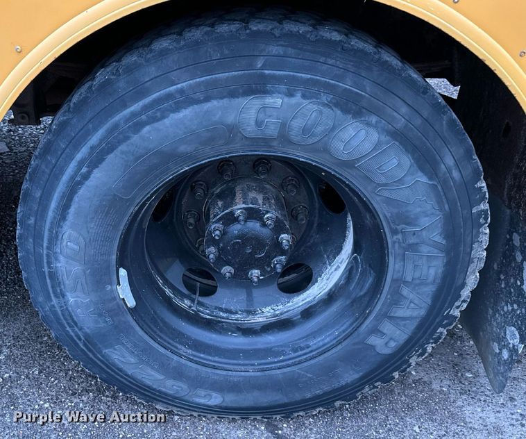 image for item DO5139 2009 Thomas  school bus