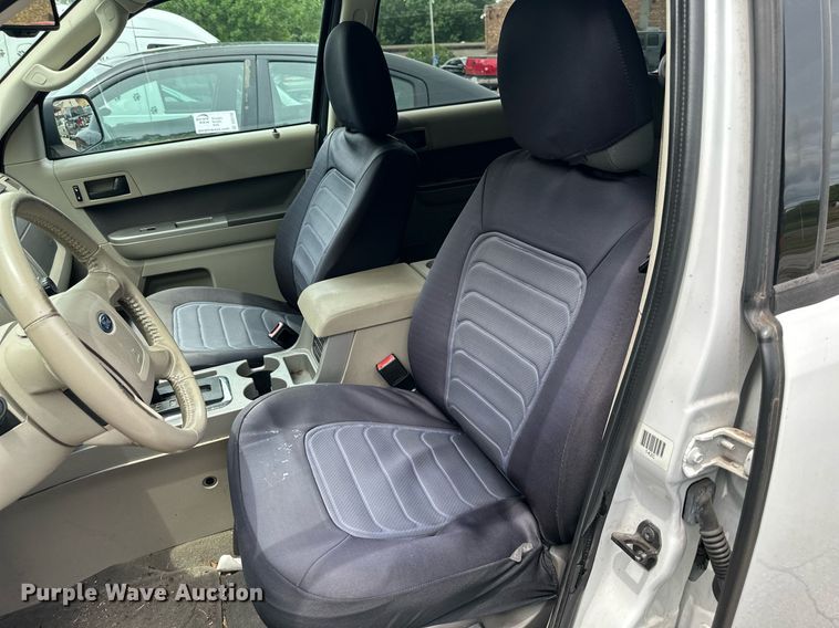 image for item DO5155 2009  Ford Escape Hybrid  SUV