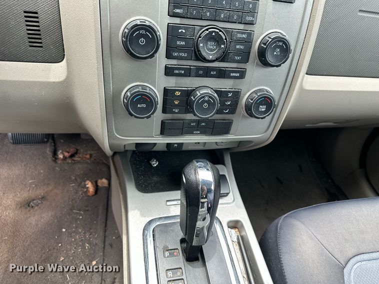 image for item DO5155 2009  Ford Escape Hybrid  SUV