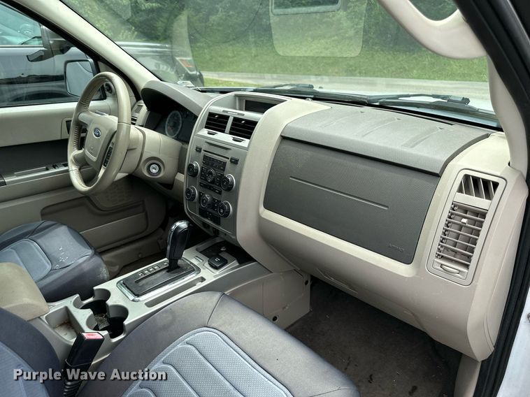 image for item DO5155 2009  Ford Escape Hybrid  SUV