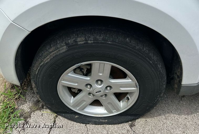 image for item DO5155 2009  Ford Escape Hybrid  SUV