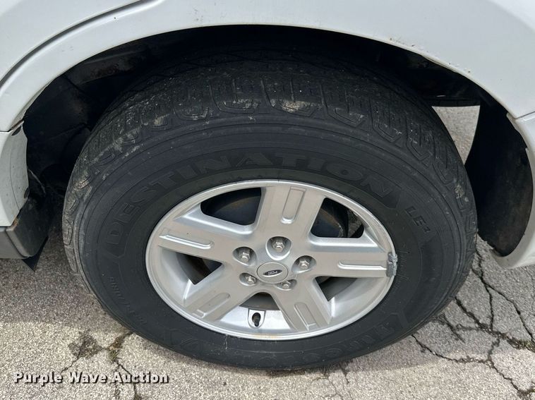 image for item DO5155 2009  Ford Escape Hybrid  SUV