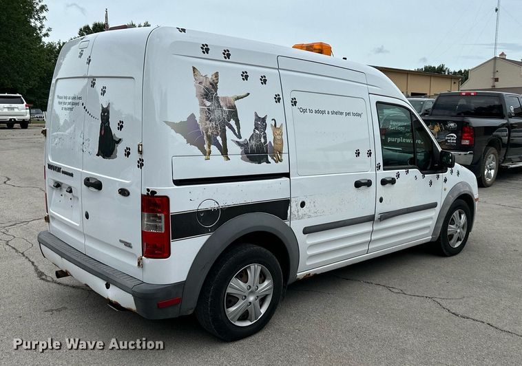image for item DO5157 2012  Ford Transit Connect  animal control van