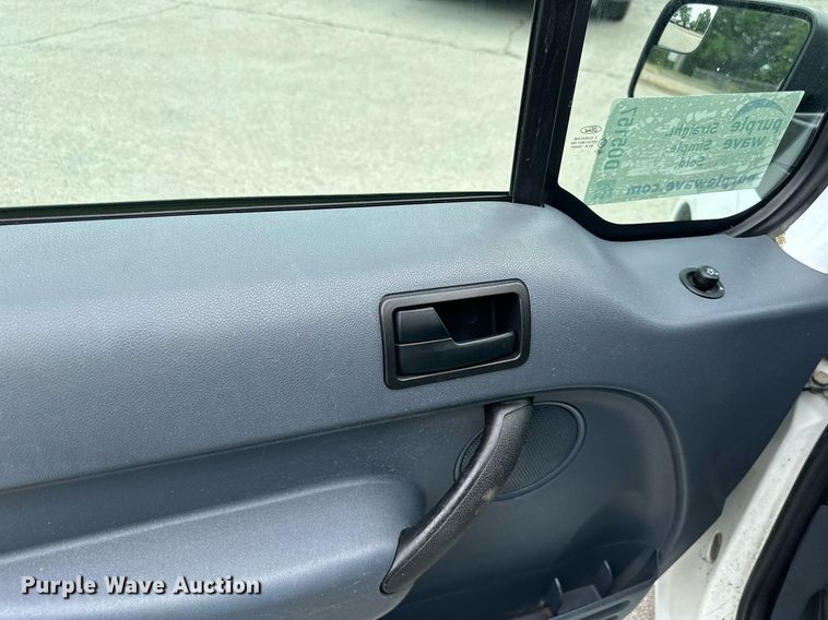 image for item DO5157 2012  Ford Transit Connect  animal control van