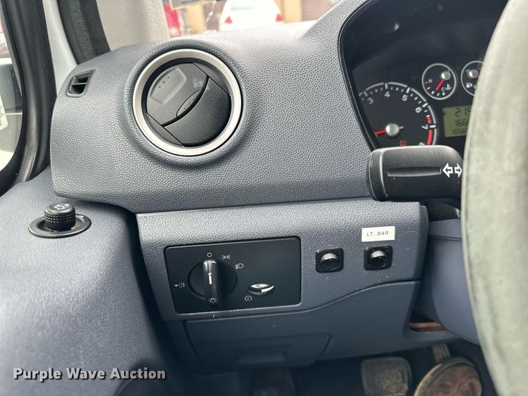 image for item DO5157 2012  Ford Transit Connect  animal control van