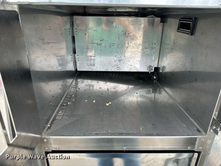 image for item DO5157 2012  Ford Transit Connect  animal control van