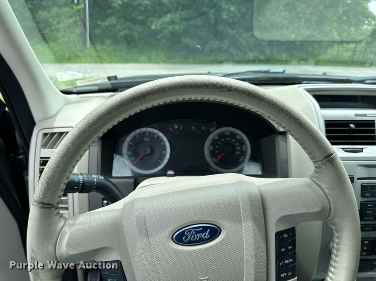 image for item DO5158 2009  Ford Escape Hybrid  SUV