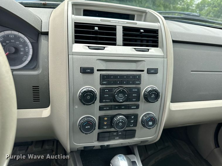 image for item DO5158 2009  Ford Escape Hybrid  SUV